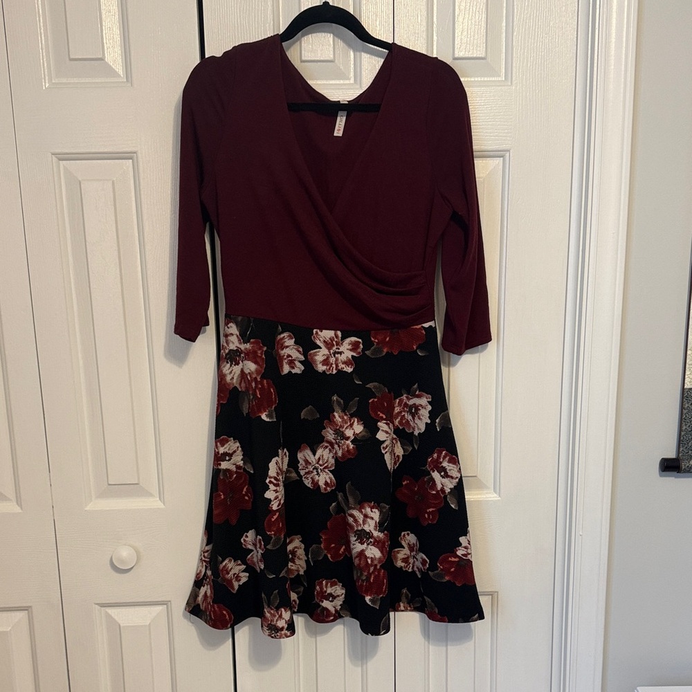 Gilli Burgundy and Black Floral Dress